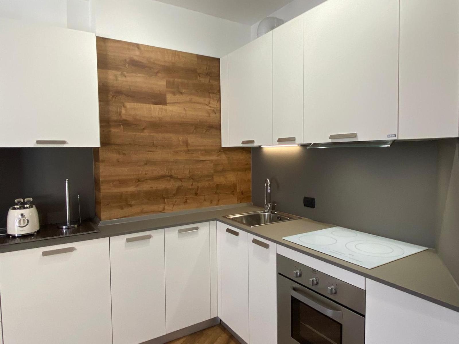 Lakeside Apartment غْرافيدونا المظهر الخارجي الصورة