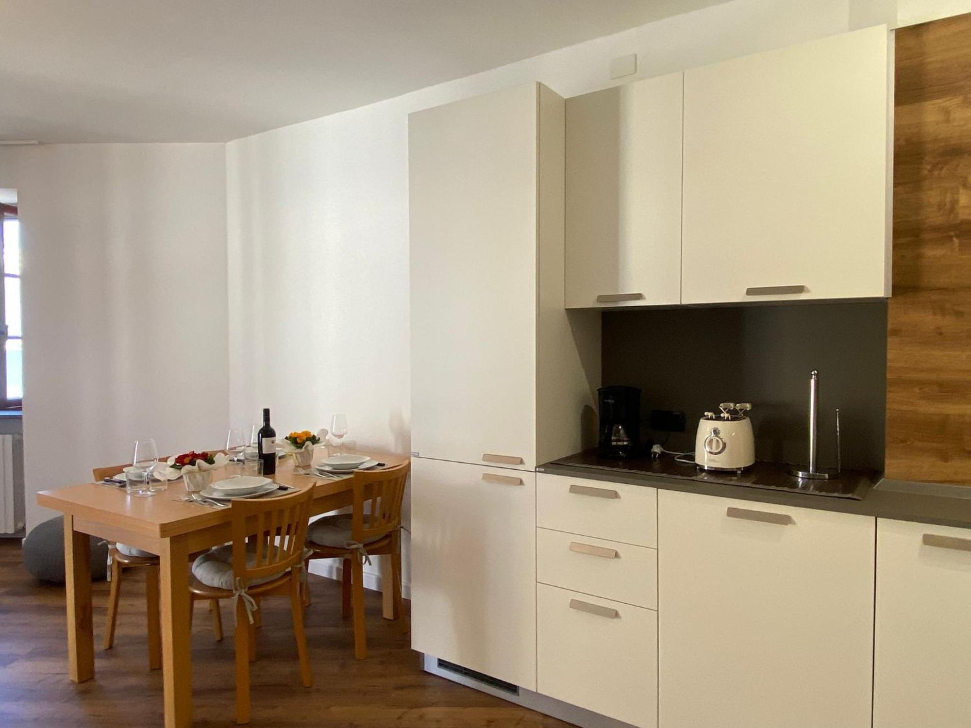 Lakeside Apartment غْرافيدونا المظهر الخارجي الصورة